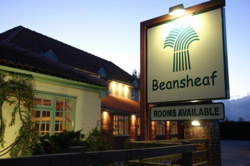 Beansheaf Hotel モルトン エクステリア 写真