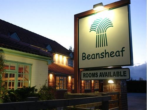 Beansheaf Hotel モルトン エクステリア 写真